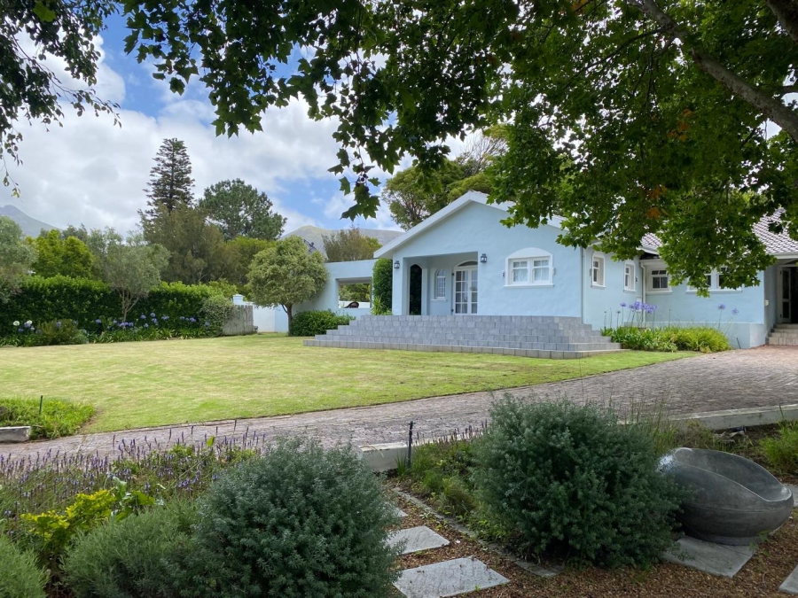 6 Bedroom Property for Sale in Constantia Western Cape